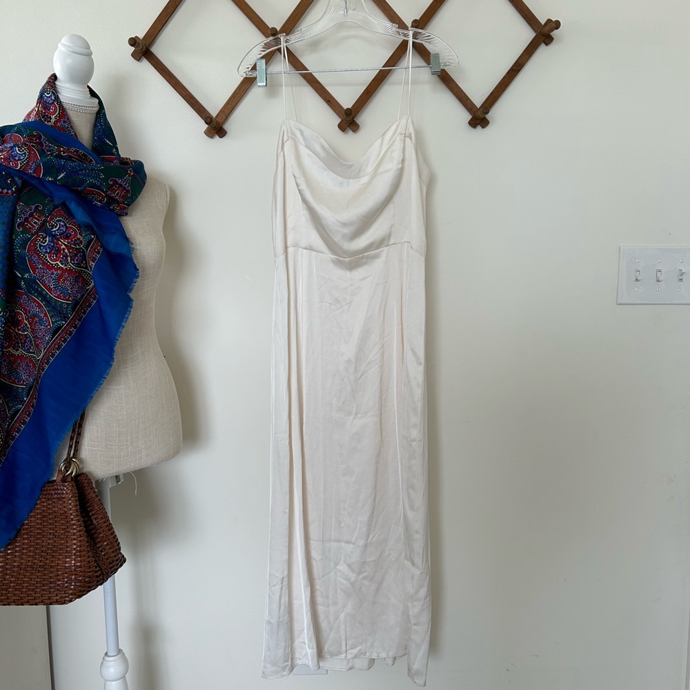 💫Abercrombie & Fitch | Elegant White Slip Dress